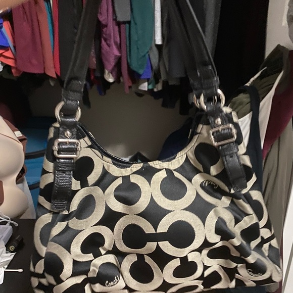 Coach purse - Picture 3 of 4